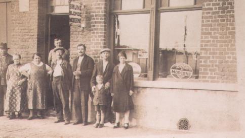 8mai01.JPG (21925 octets)